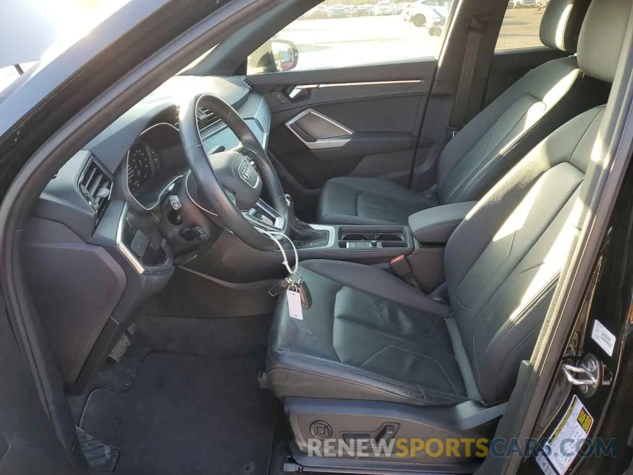 7 fotografías del automóvil dañado WA1DECF38L1073602 AUDI Q3 2020