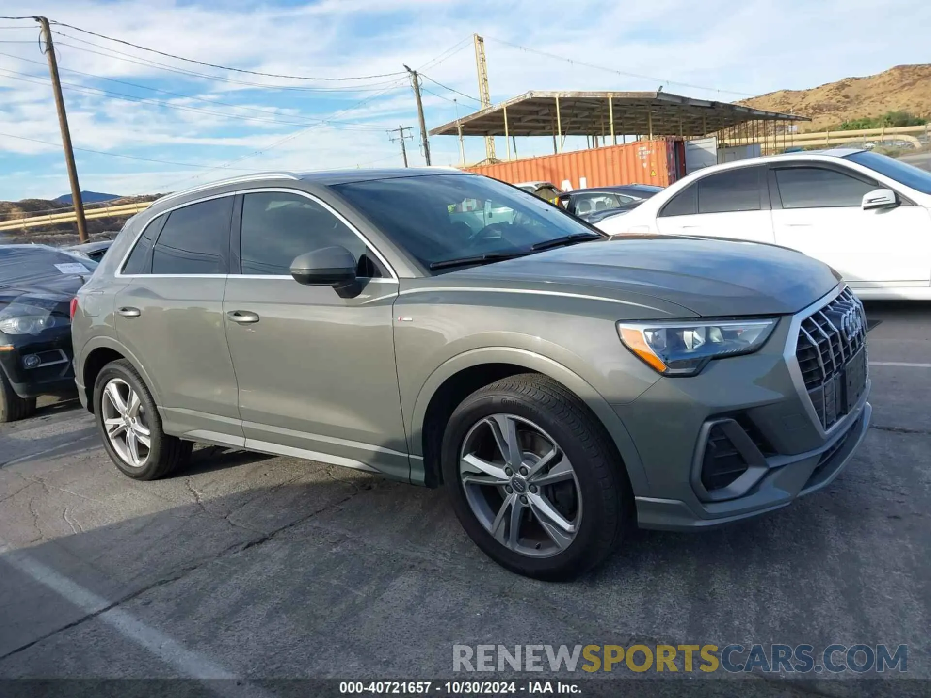 13 fotografías del automóvil dañado WA1DECF39L1028135 AUDI Q3 2020
