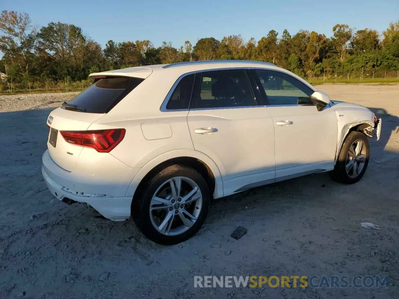 3 fotografías del automóvil dañado WA1DECF39L1124718 AUDI Q3 2020