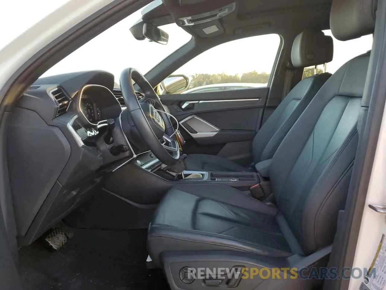 7 fotografías del automóvil dañado WA1DECF39L1124718 AUDI Q3 2020