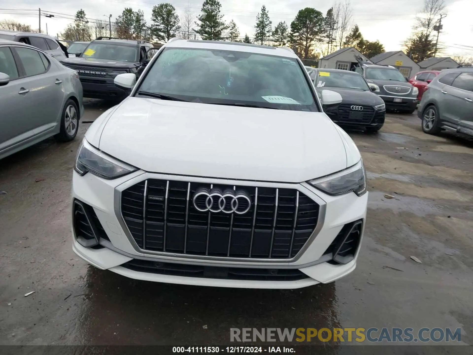 12 fotografías del automóvil dañado WA1DECF3XL1102582 AUDI Q3 2020