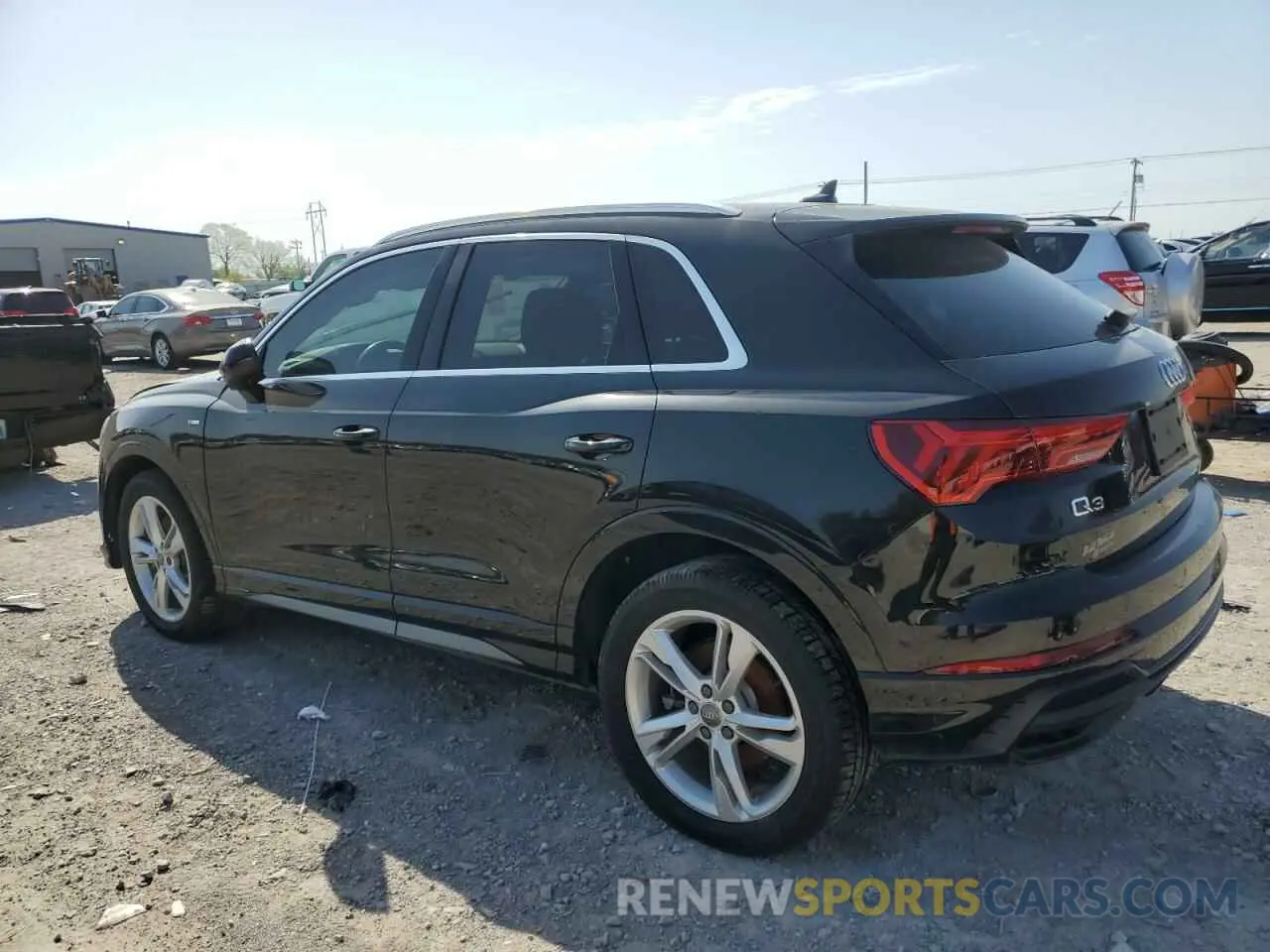 2 fotografías del automóvil dañado WA1EECF30L1055714 AUDI Q3 2020