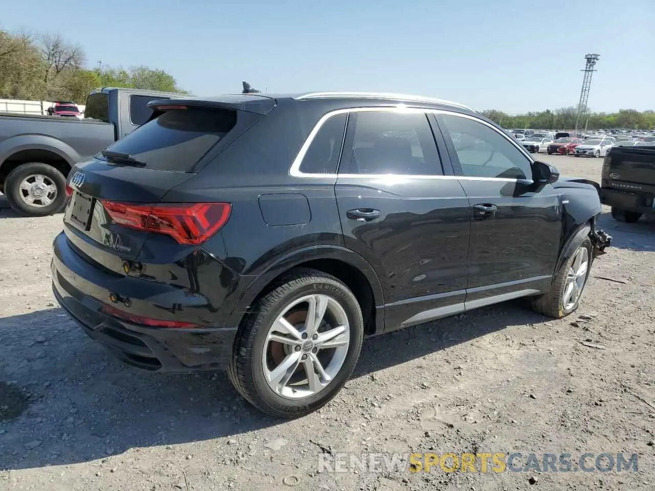 3 fotografías del automóvil dañado WA1EECF30L1055714 AUDI Q3 2020