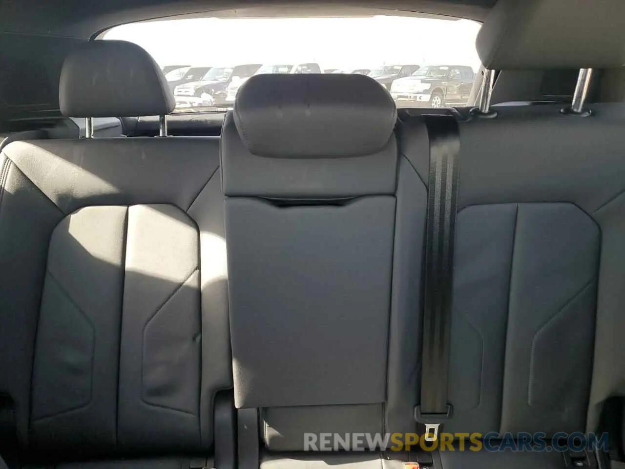10 fotografías del automóvil dañado WA1EECF30L1080273 AUDI Q3 2020