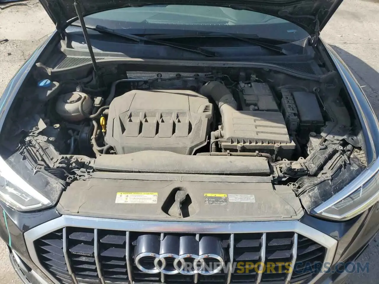 12 fotografías del automóvil dañado WA1EECF30L1080273 AUDI Q3 2020
