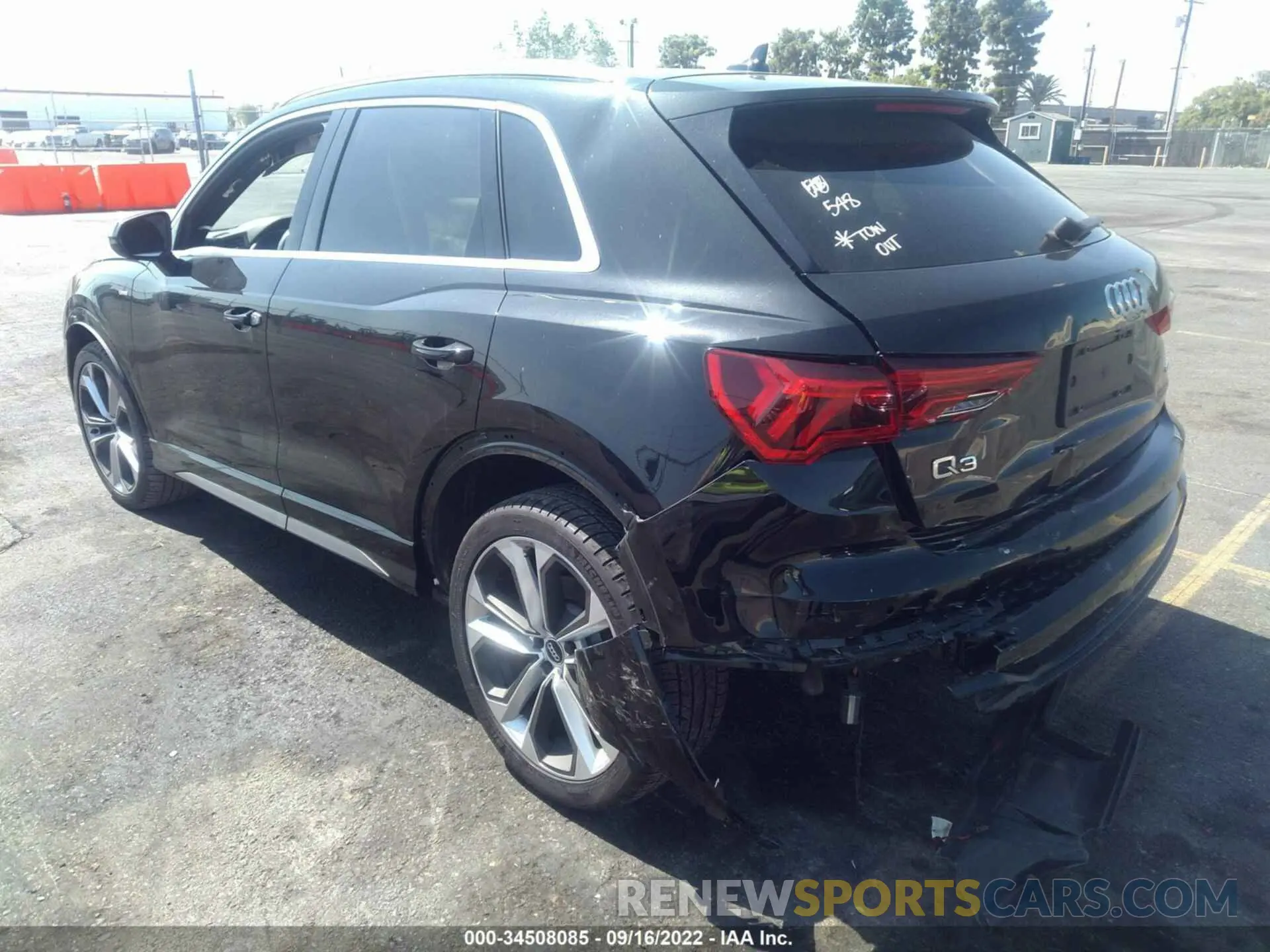 3 fotografías del automóvil dañado WA1EECF33L1056355 AUDI Q3 2020