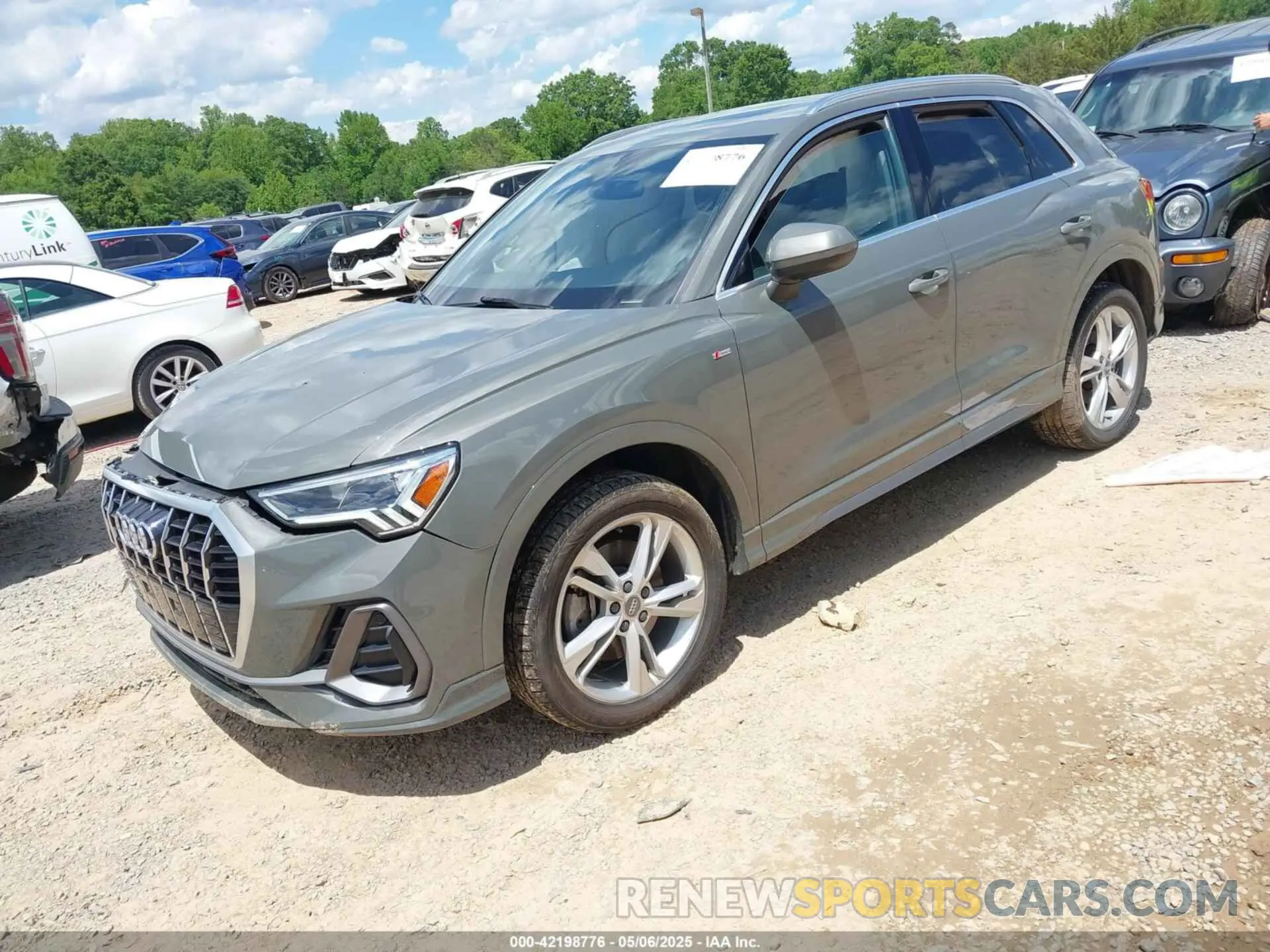 2 fotografías del automóvil dañado WA1EECF34L1030072 AUDI Q3 2020