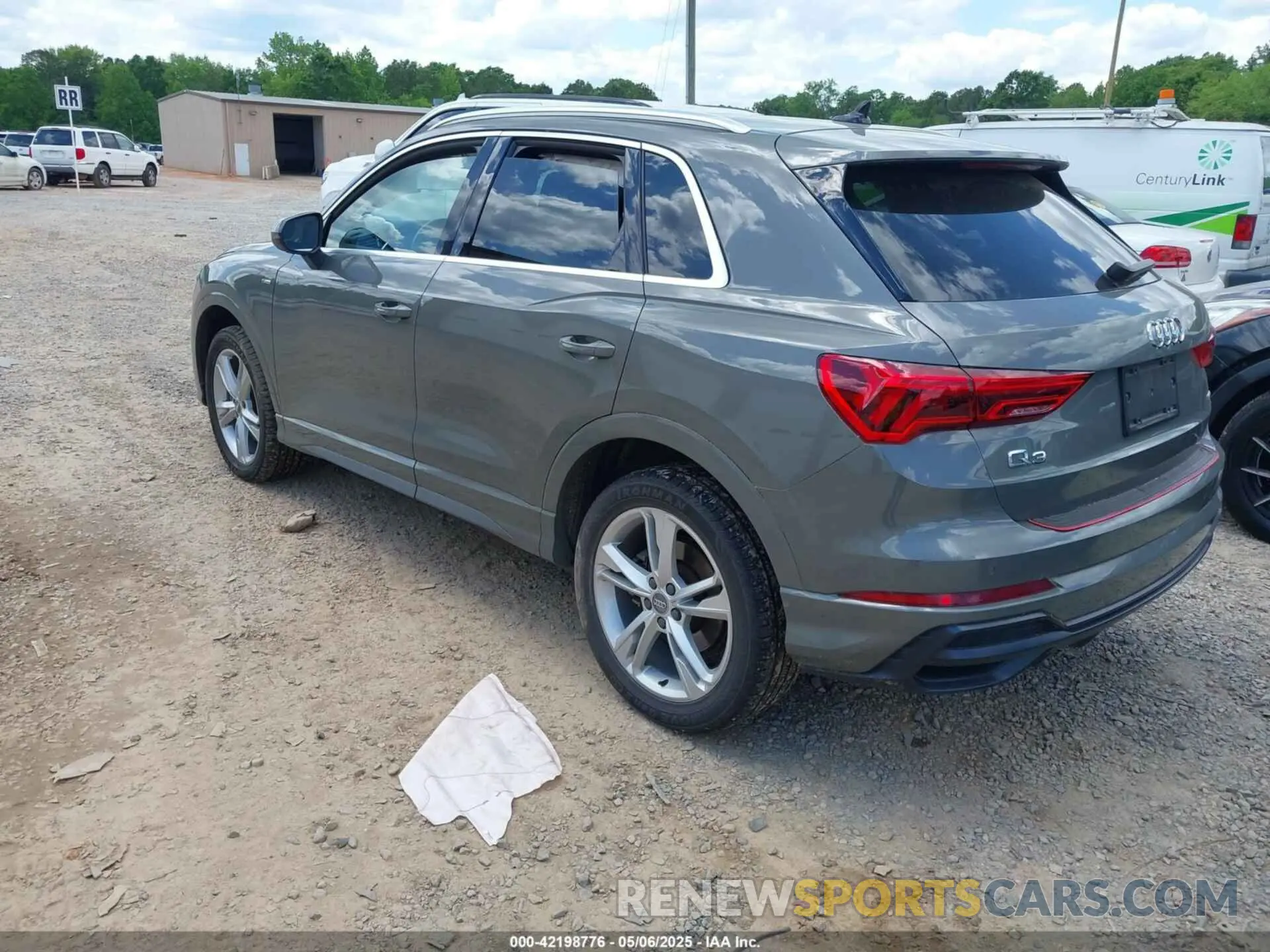 3 fotografías del automóvil dañado WA1EECF34L1030072 AUDI Q3 2020