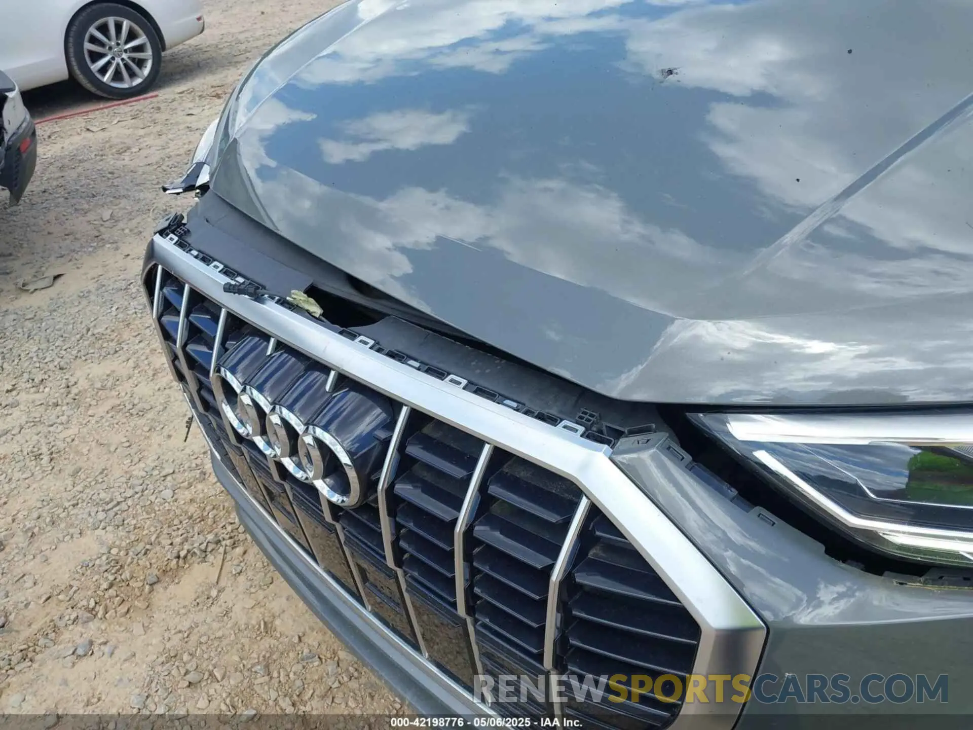6 fotografías del automóvil dañado WA1EECF34L1030072 AUDI Q3 2020