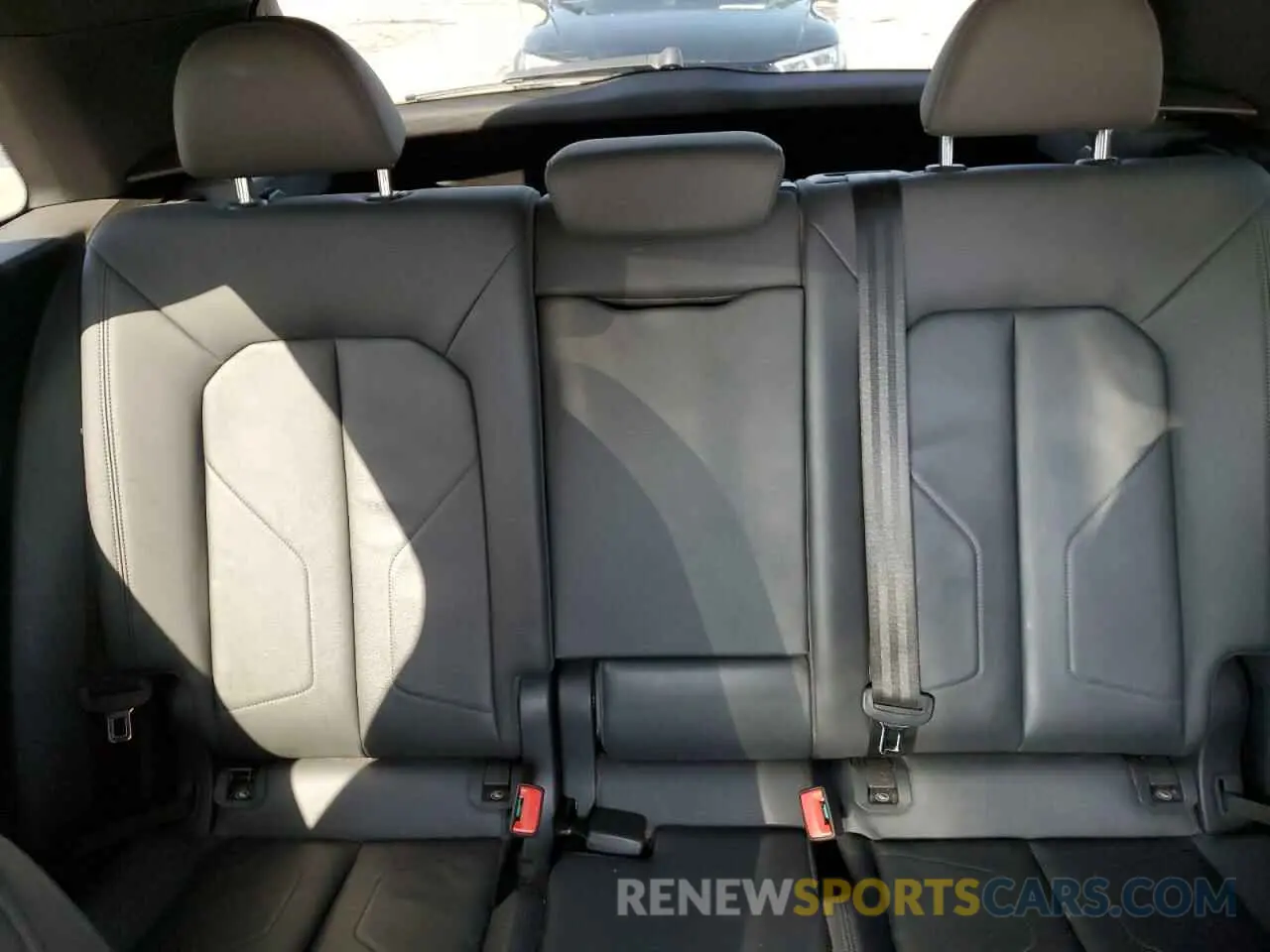 10 fotografías del automóvil dañado WA1EECF36L1040120 AUDI Q3 2020