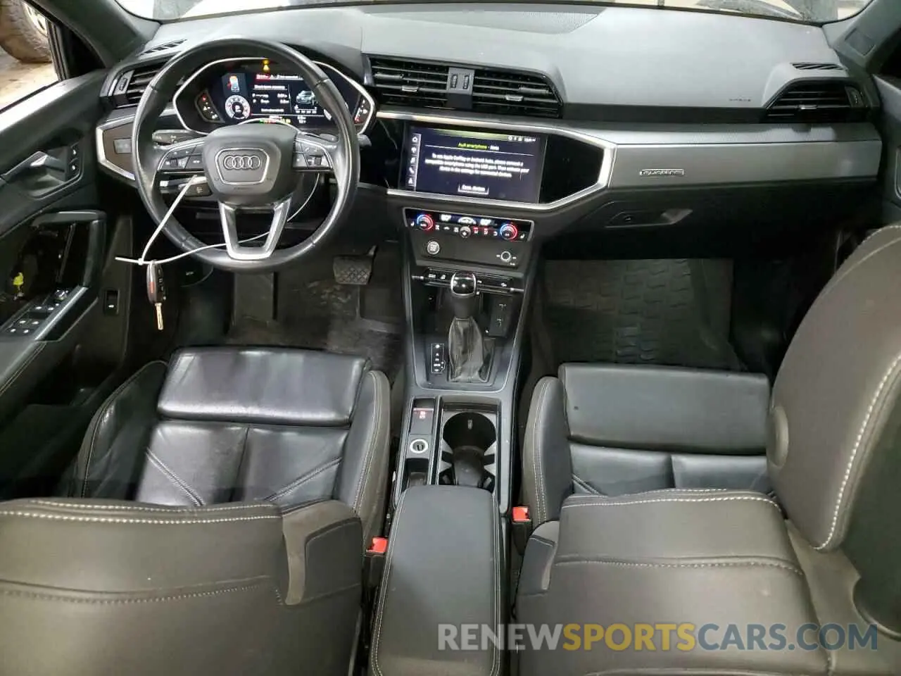 8 fotografías del automóvil dañado WA1EECF37L1052552 AUDI Q3 2020