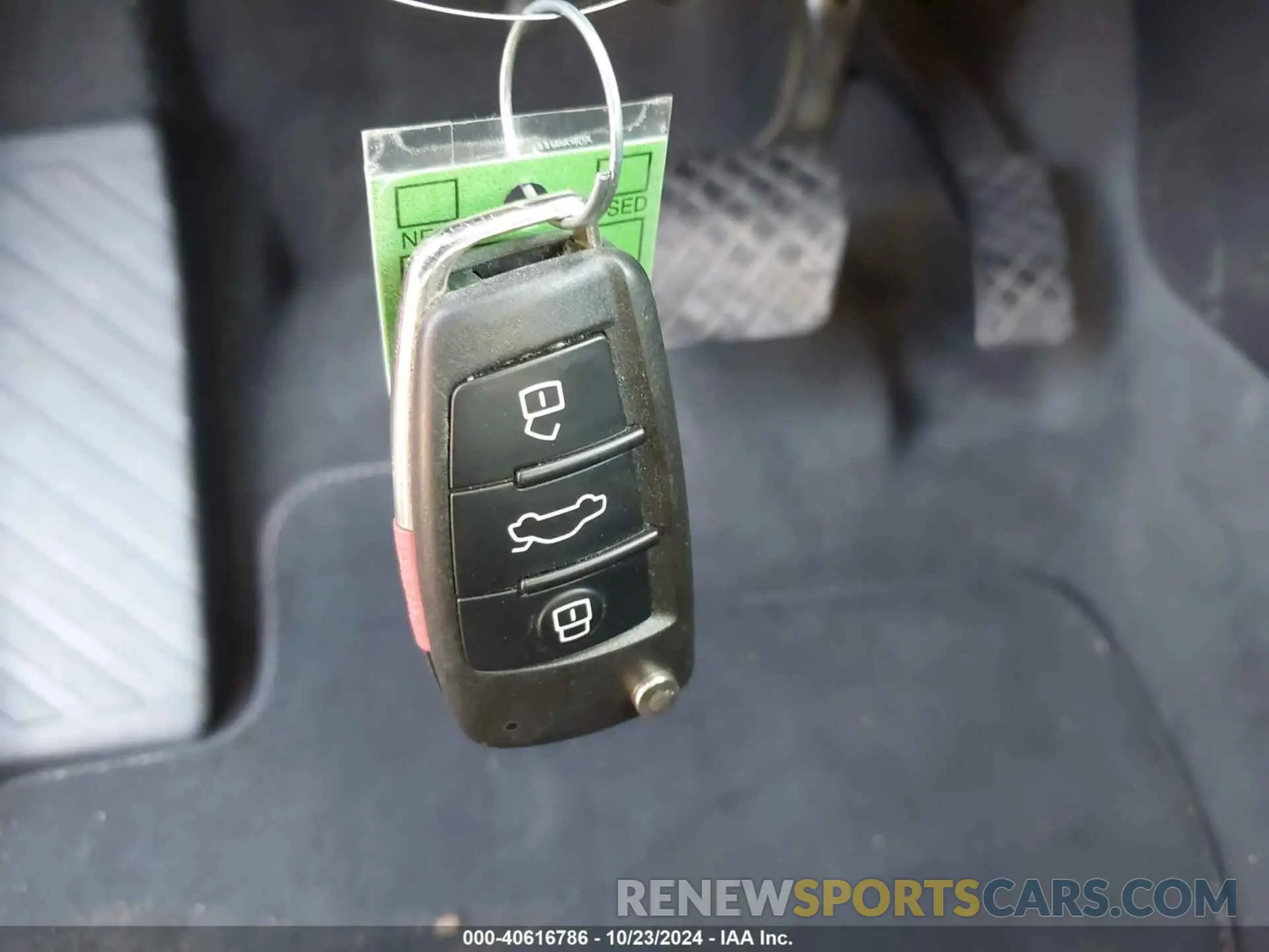 11 fotografías del automóvil dañado WA1EECF38L1088492 AUDI Q3 2020