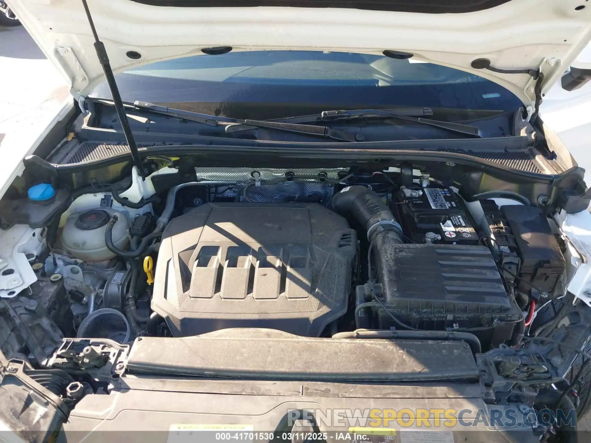 10 fotografías del automóvil dañado WA1EECF38L1089030 AUDI Q3 2020
