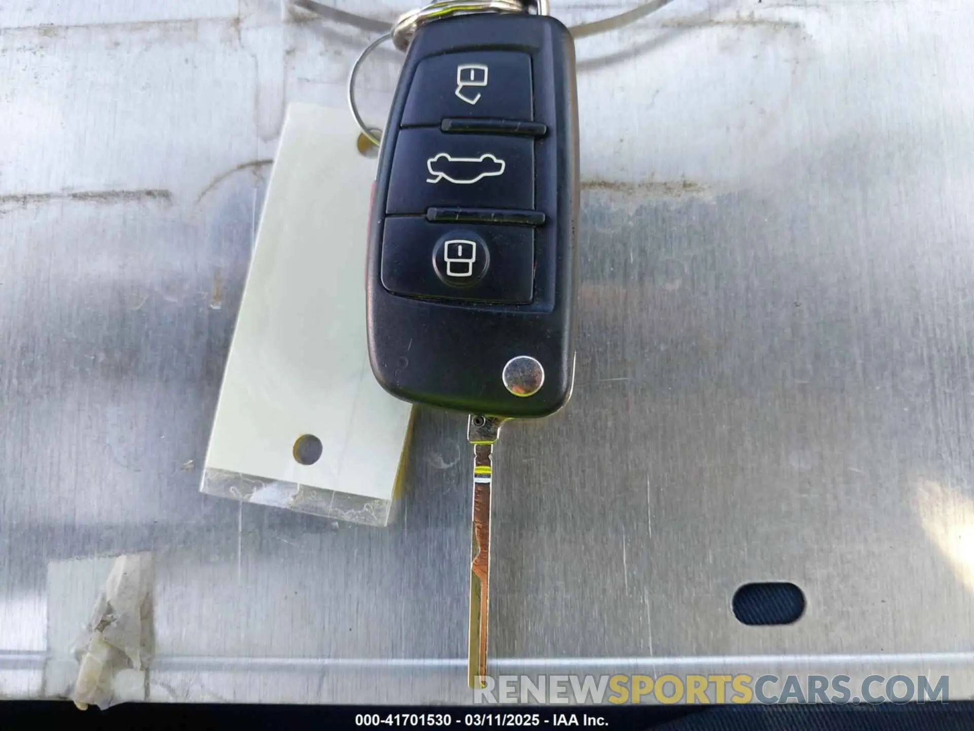 11 fotografías del automóvil dañado WA1EECF38L1089030 AUDI Q3 2020