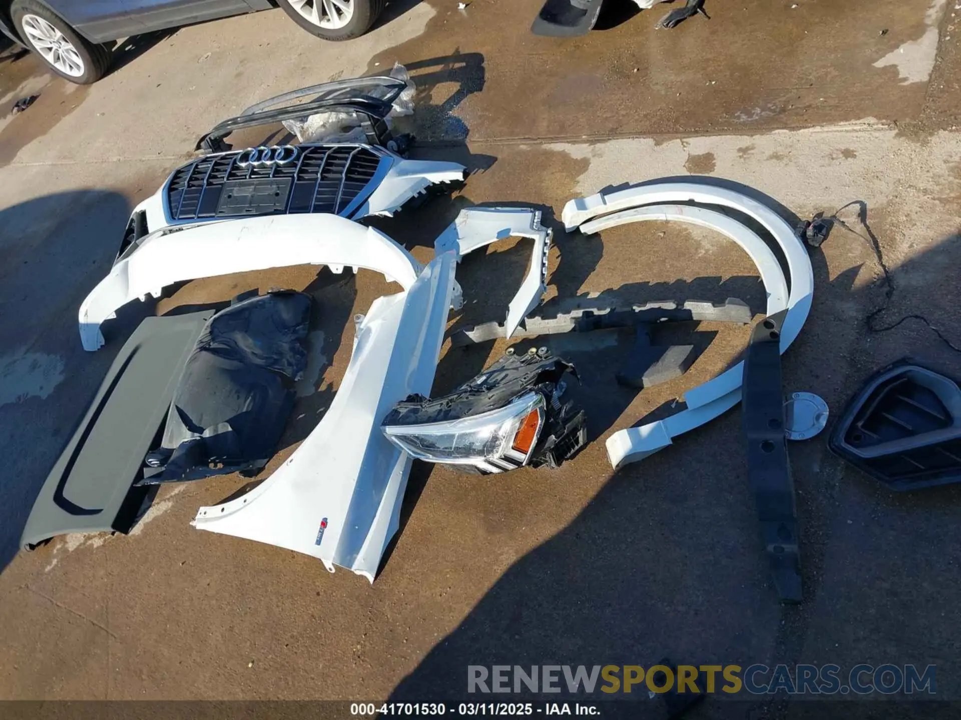 12 fotografías del automóvil dañado WA1EECF38L1089030 AUDI Q3 2020