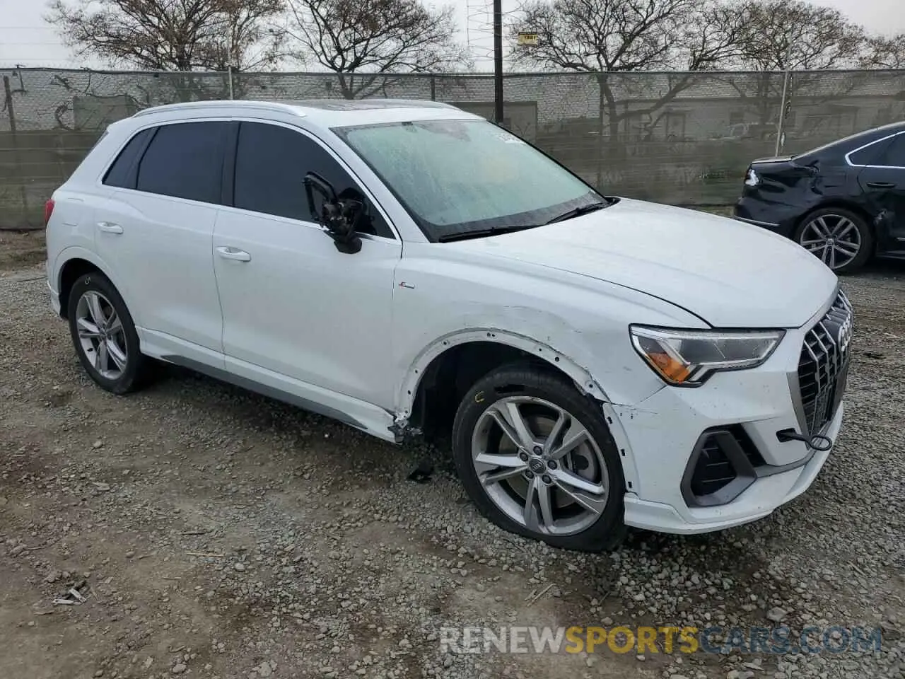 4 fotografías del automóvil dañado WA1EECF38L1103850 AUDI Q3 2020