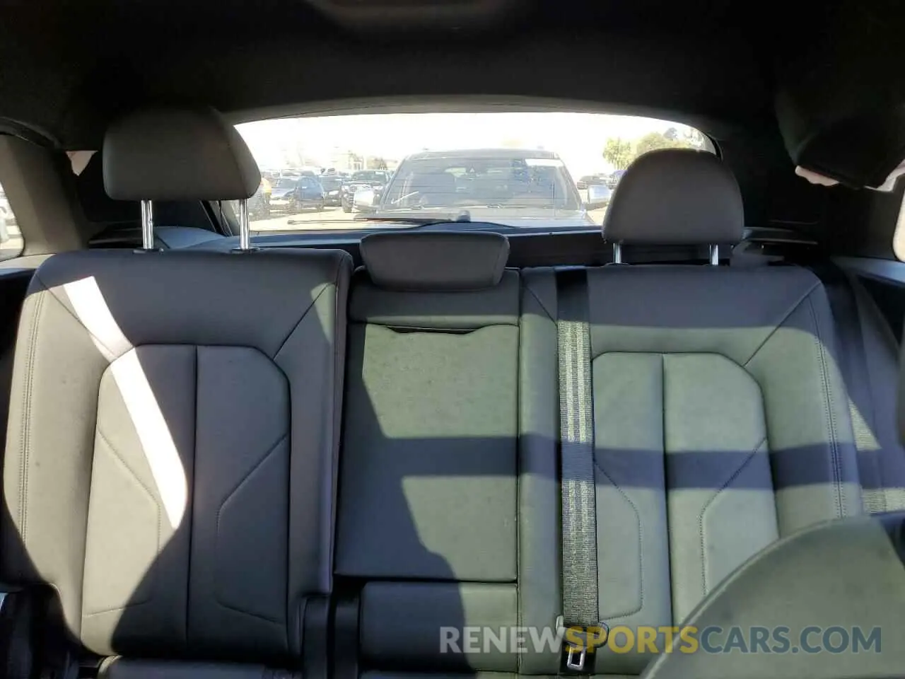 10 fotografías del automóvil dañado WA1EECF39L1118860 AUDI Q3 2020