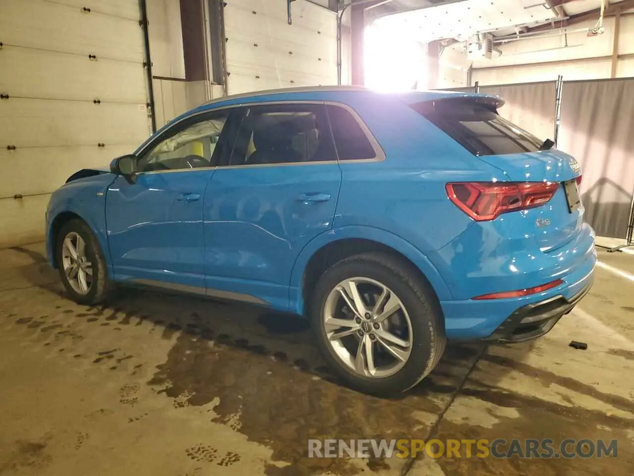 2 fotografías del automóvil dañado WA1FECF31L1030180 AUDI Q3 2020