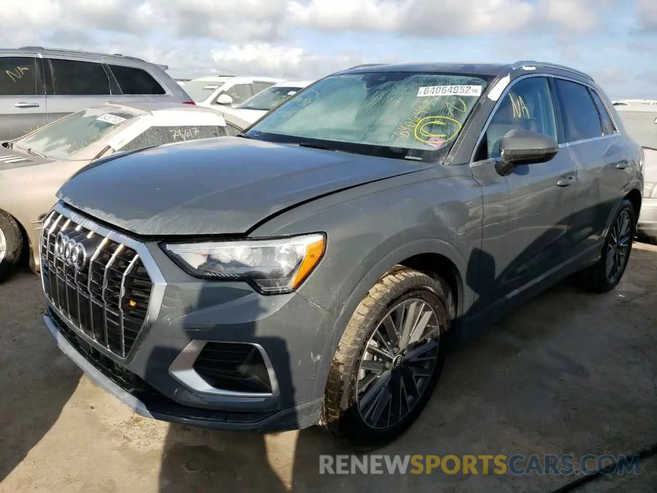 2 fotografías del automóvil dañado WA1AUCF30M1112870 AUDI Q3 2021