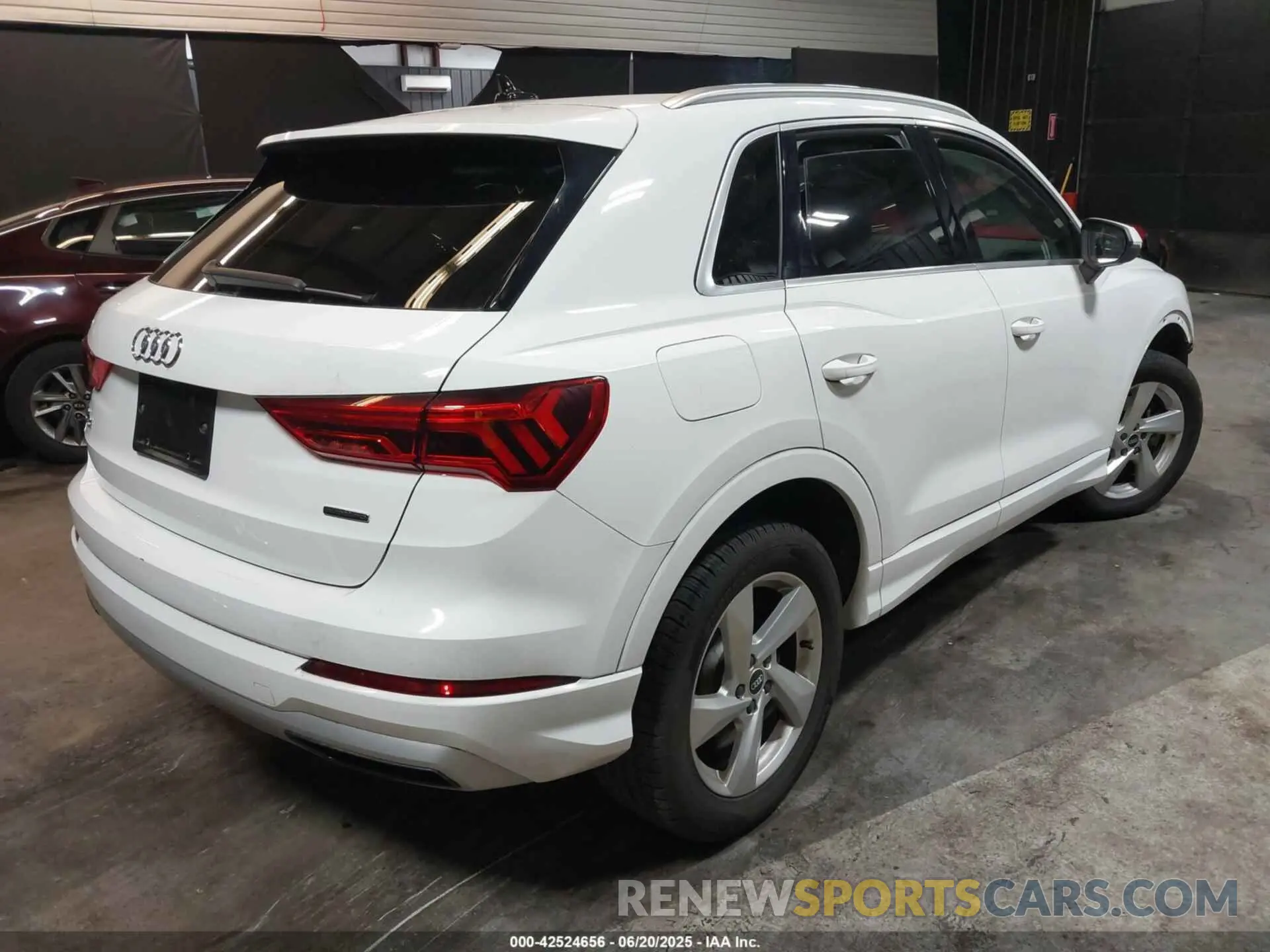 4 fotografías del automóvil dañado WA1AUCF31M1095965 AUDI Q3 2021
