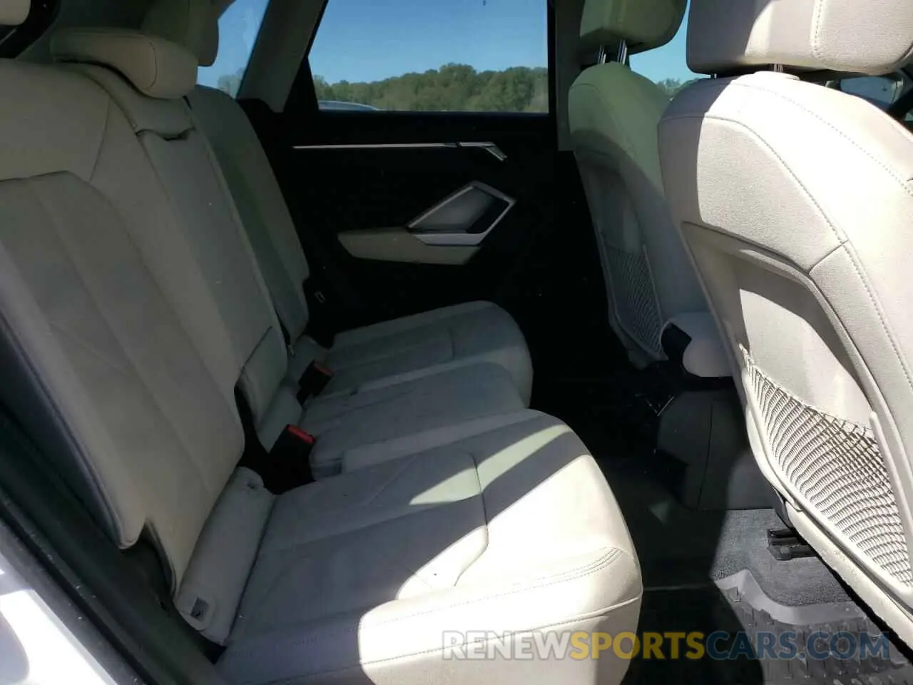 11 fotografías del automóvil dañado WA1AUCF33M1072154 AUDI Q3 2021