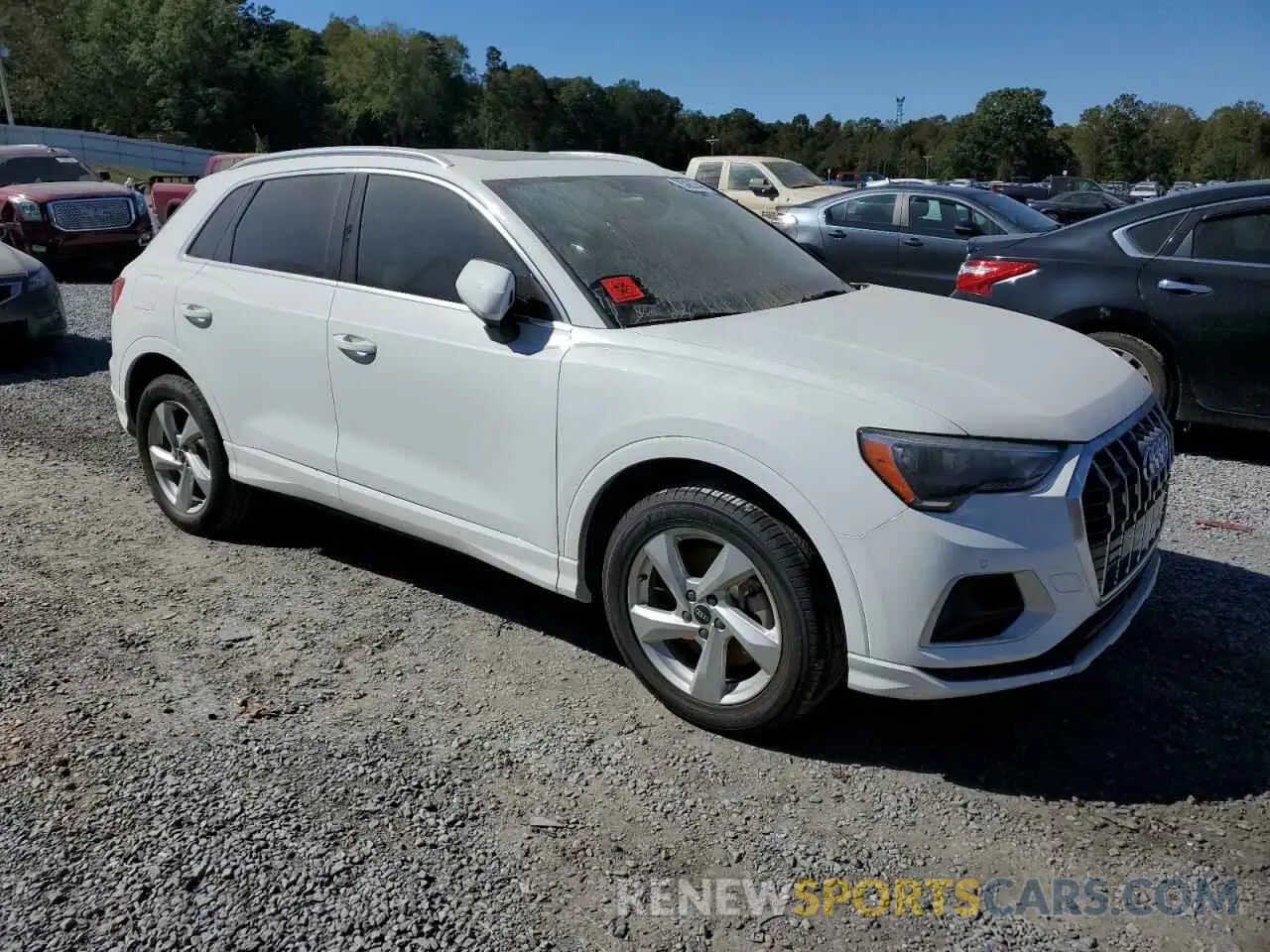 4 fotografías del automóvil dañado WA1AUCF33M1072154 AUDI Q3 2021