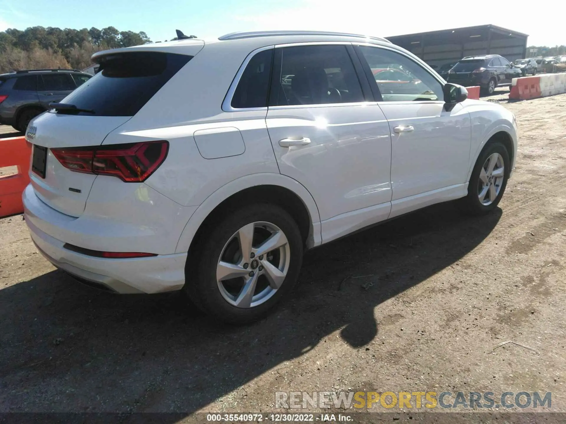 4 fotografías del automóvil dañado WA1AUCF33M1099757 AUDI Q3 2021