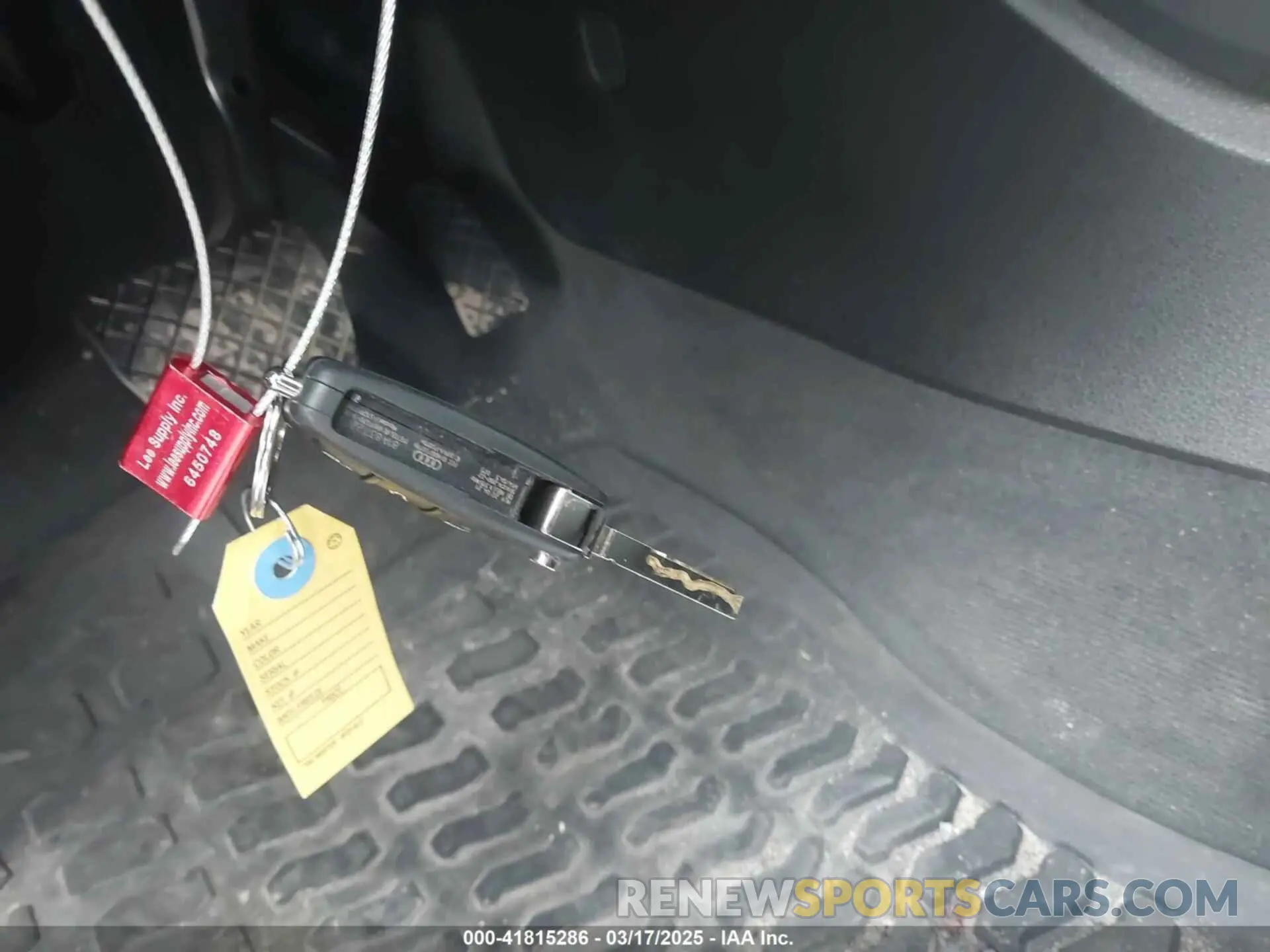11 fotografías del automóvil dañado WA1AUCF34M1148531 AUDI Q3 2021