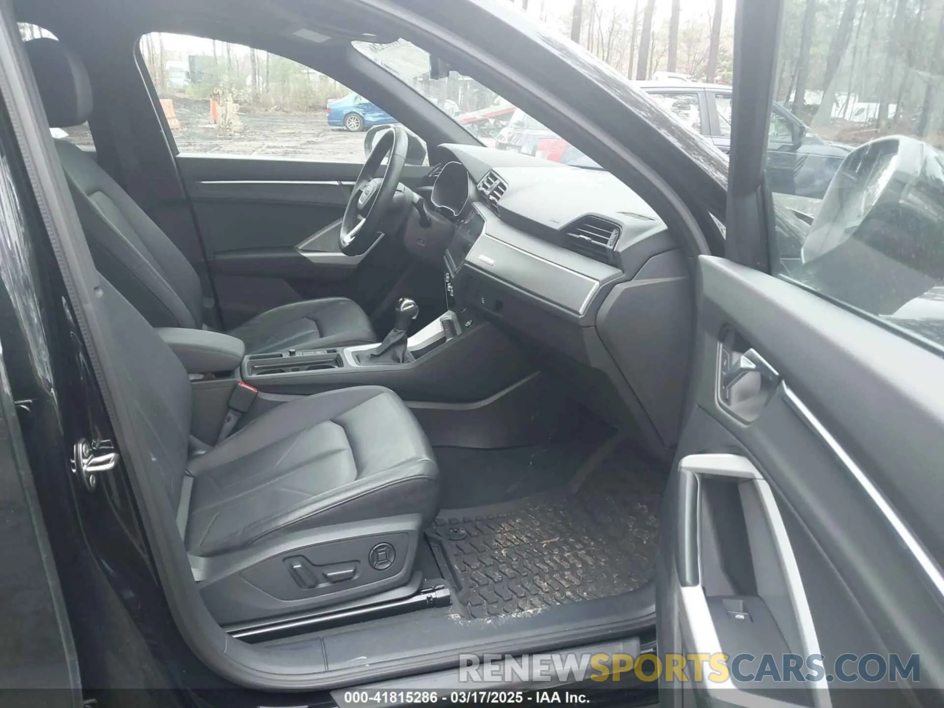5 fotografías del automóvil dañado WA1AUCF34M1148531 AUDI Q3 2021