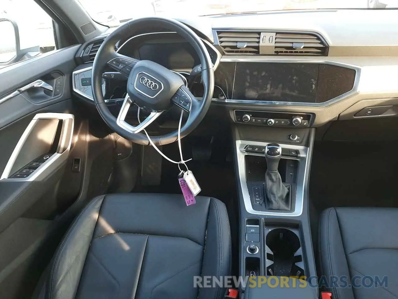 9 fotografías del automóvil dañado WA1AUCF36M1068082 AUDI Q3 2021