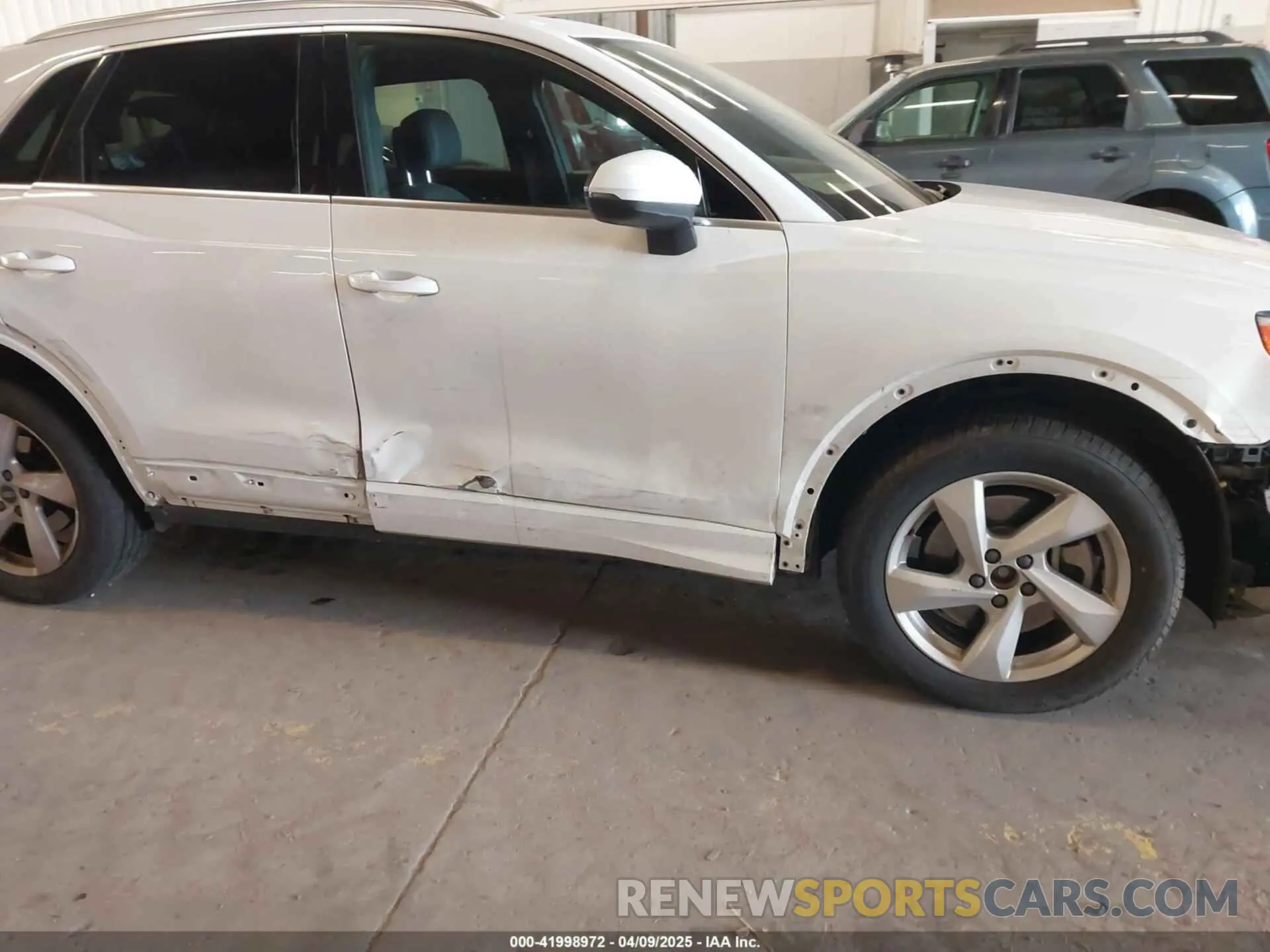 18 fotografías del automóvil dañado WA1AUCF36M1089224 AUDI Q3 2021