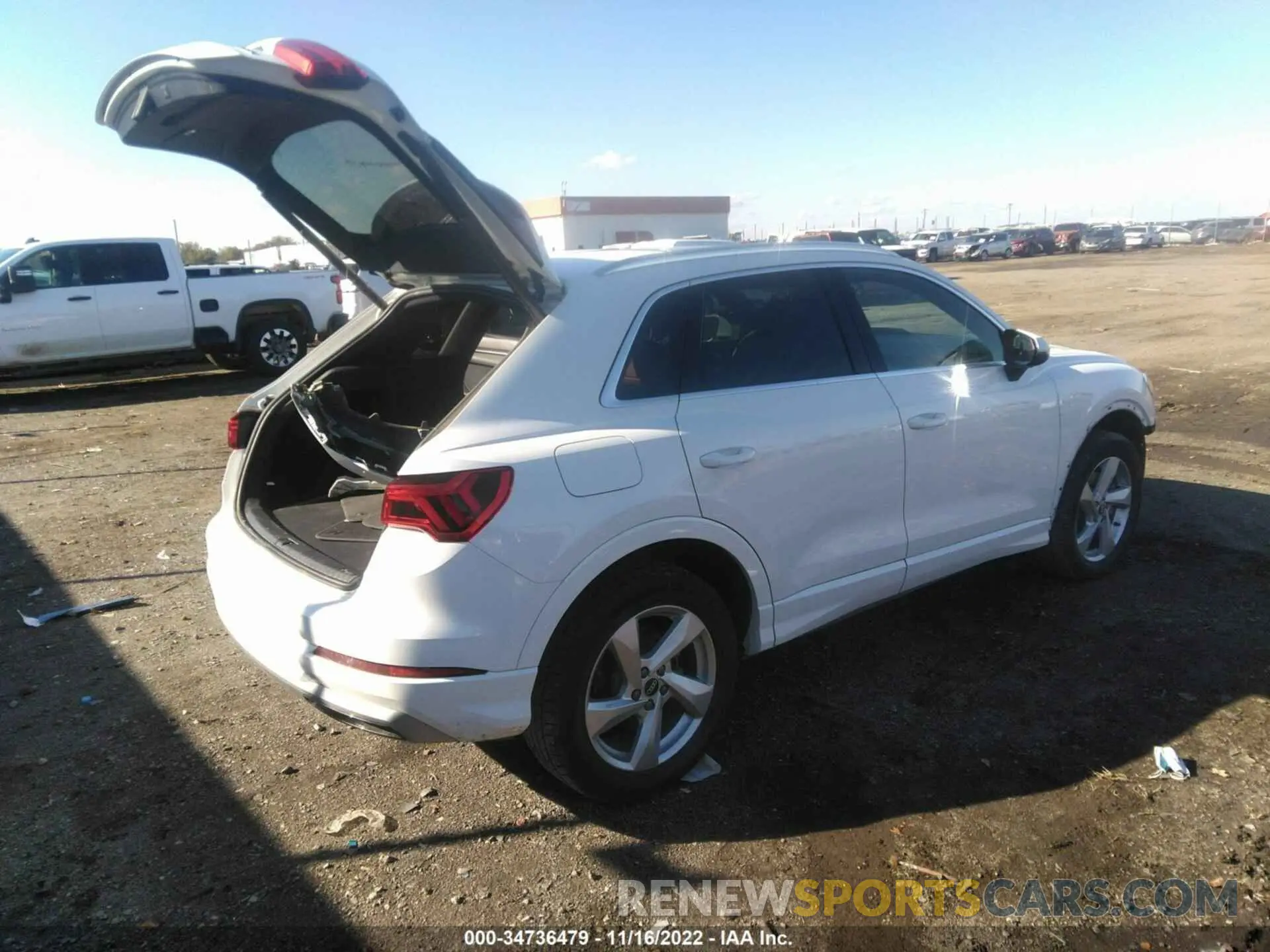 4 fotografías del automóvil dañado WA1AUCF37M1058516 AUDI Q3 2021