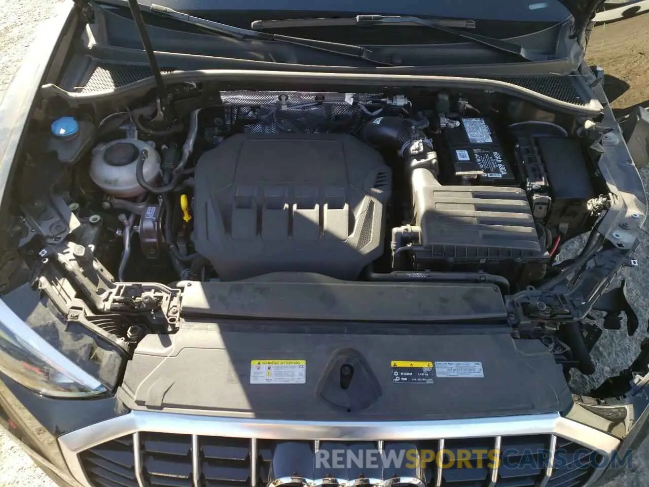 11 fotografías del automóvil dañado WA1AUCF37M1076983 AUDI Q3 2021