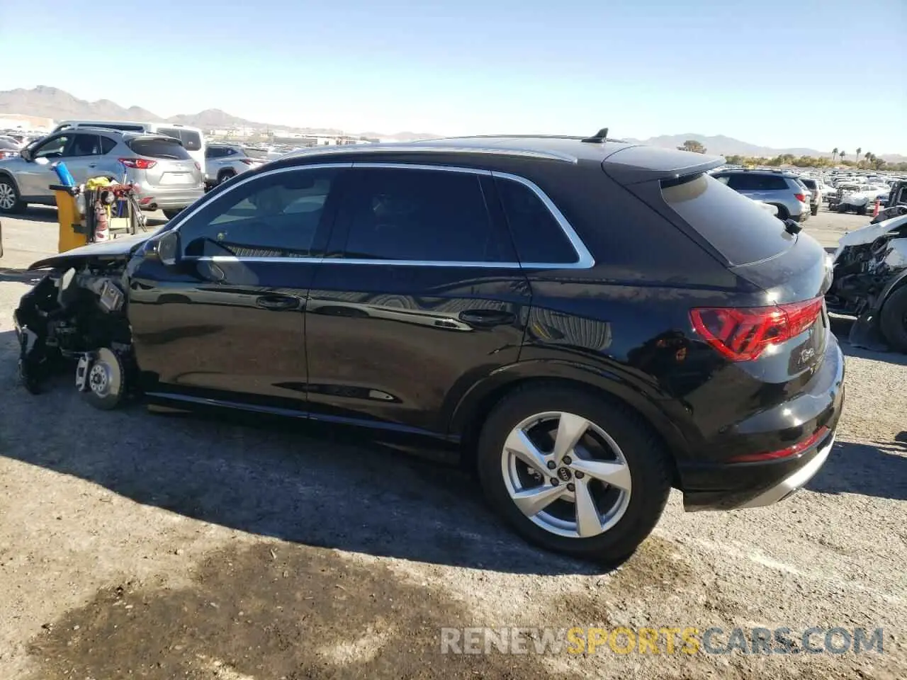 2 fotografías del automóvil dañado WA1AUCF37M1076983 AUDI Q3 2021