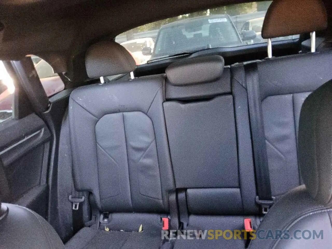 10 fotografías del automóvil dañado WA1AUCF38M1118626 AUDI Q3 2021