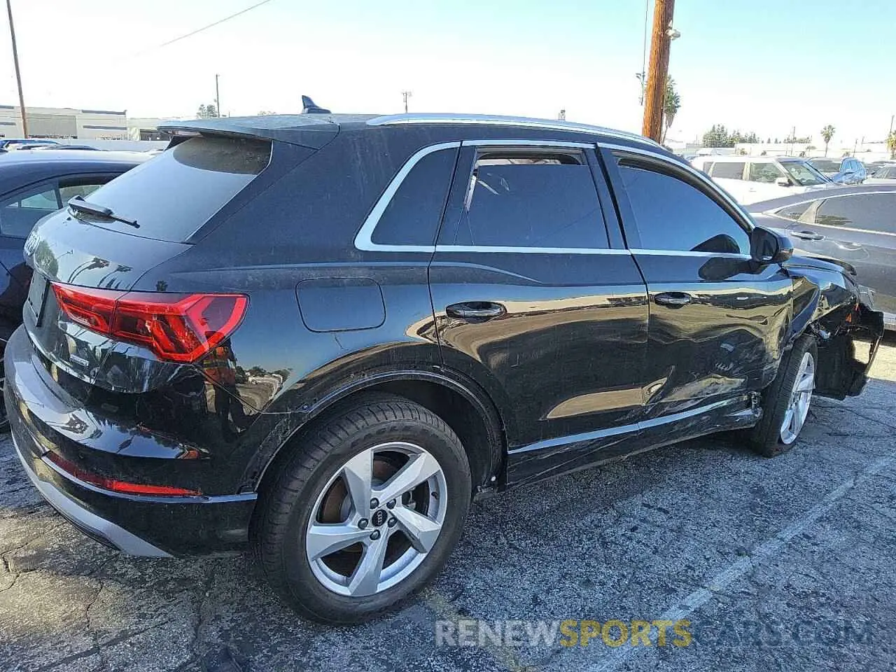 3 fotografías del automóvil dañado WA1AUCF38M1118626 AUDI Q3 2021