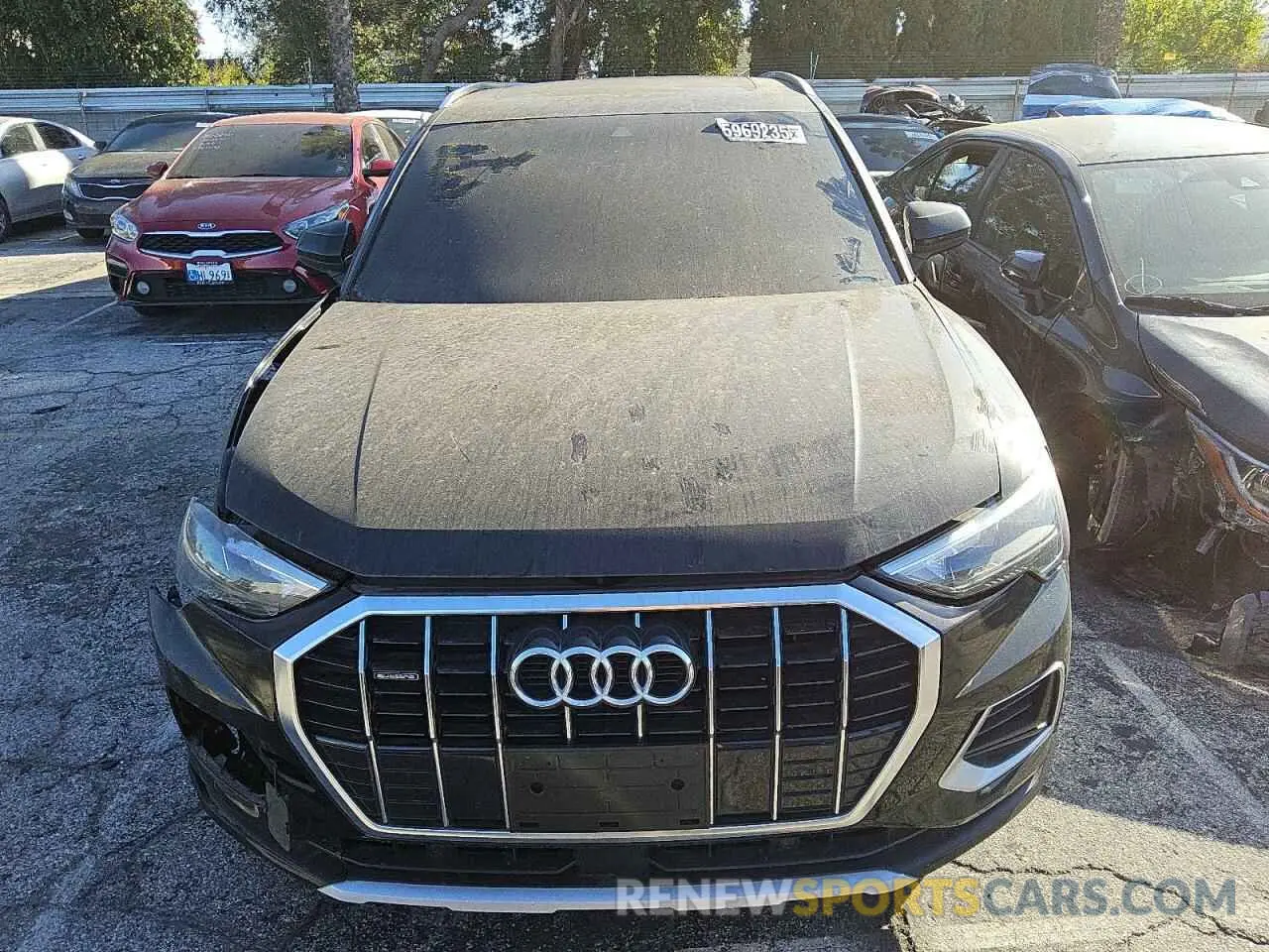 5 fotografías del automóvil dañado WA1AUCF38M1118626 AUDI Q3 2021