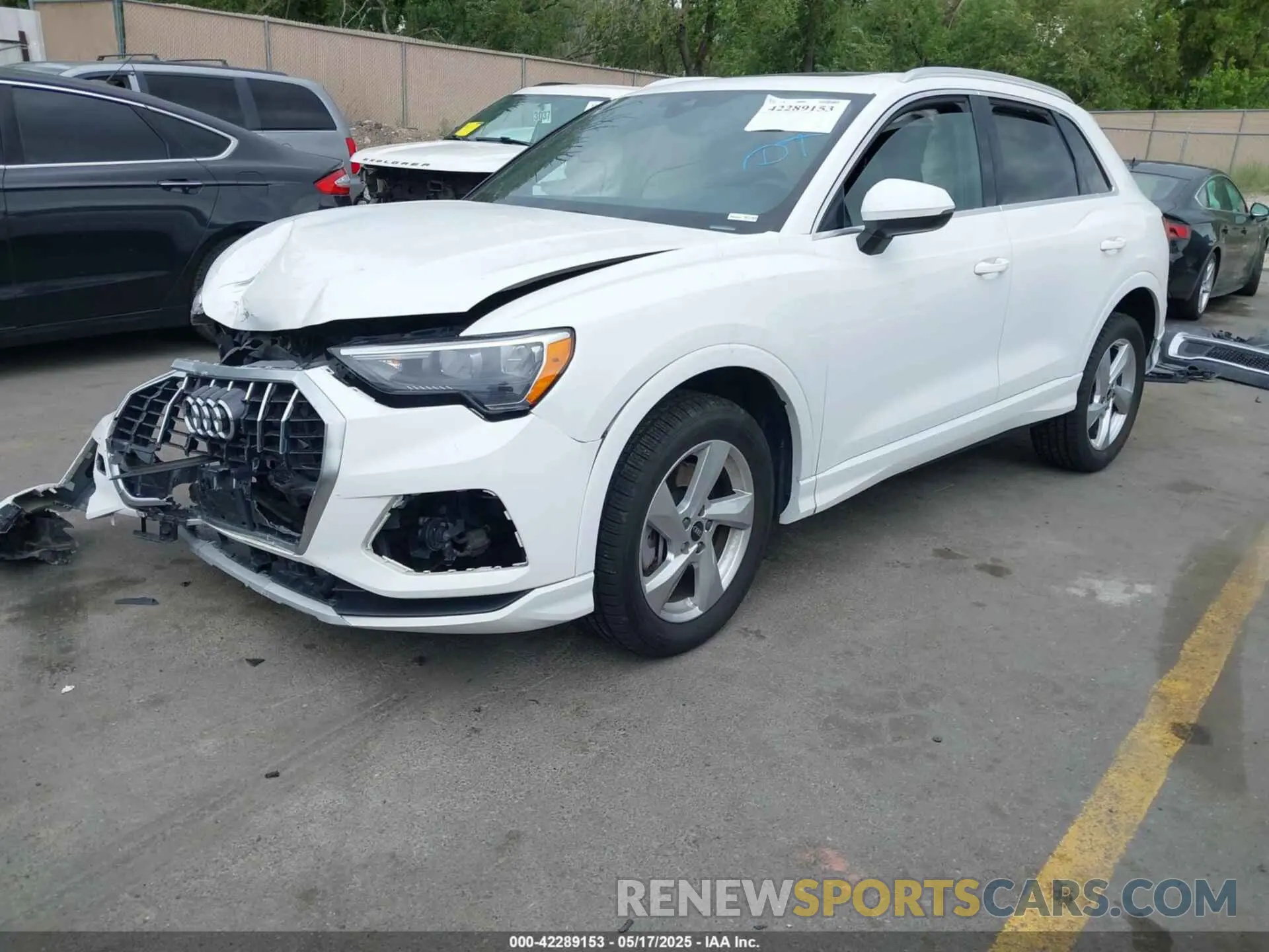 2 fotografías del automóvil dañado WA1AUCF39M1068531 AUDI Q3 2021