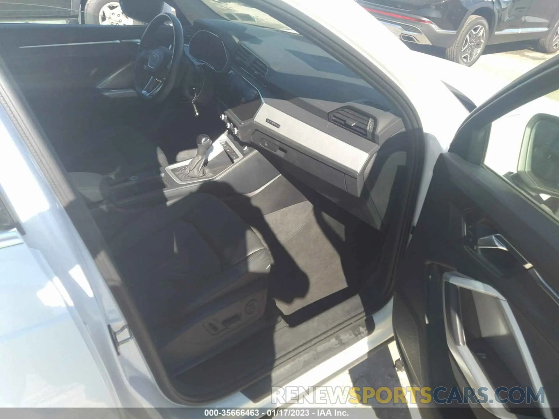 5 fotografías del automóvil dañado WA1AUCF39M1088892 AUDI Q3 2021