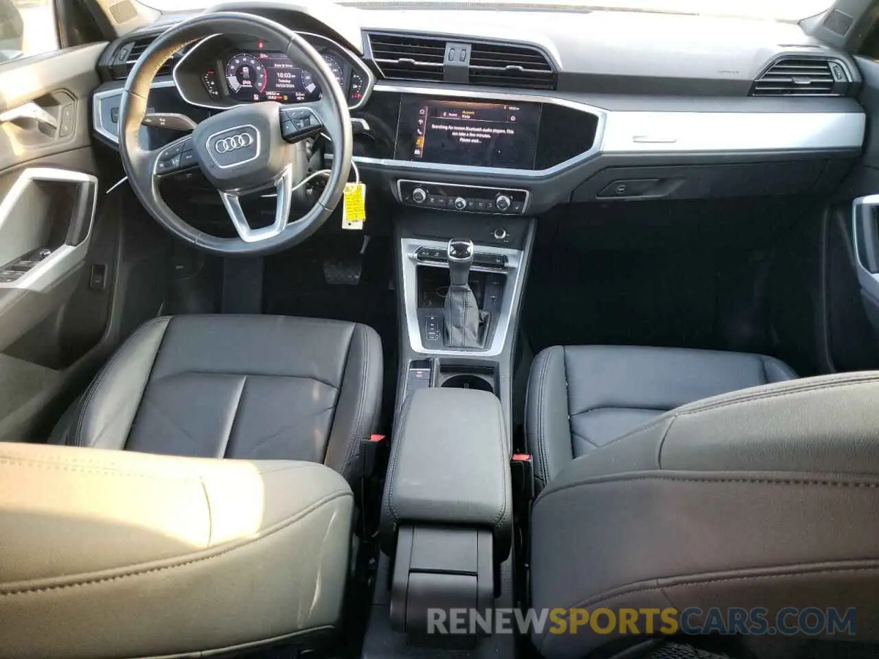 8 fotografías del automóvil dañado WA1AUCF3XM1085063 AUDI Q3 2021