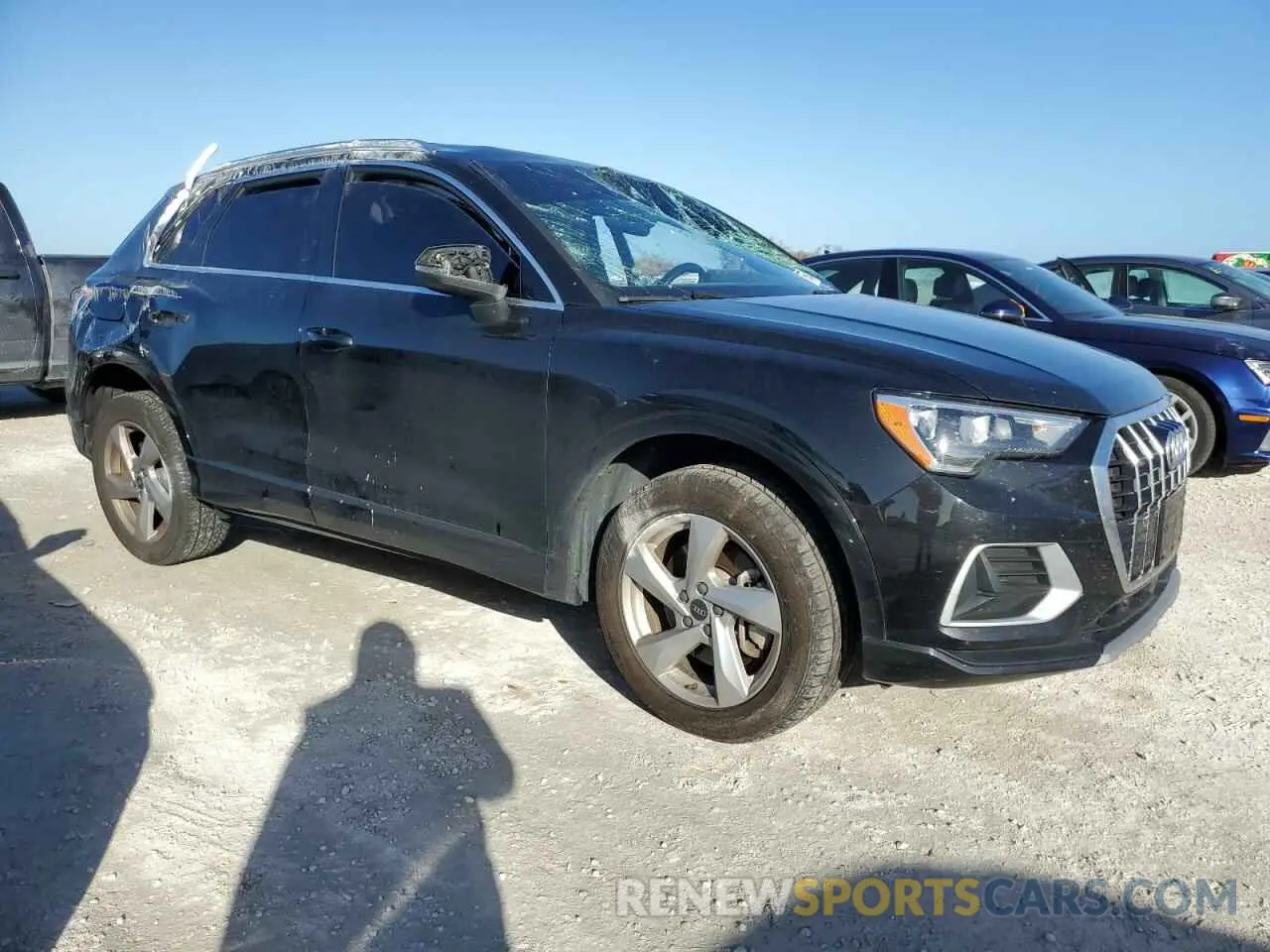 4 fotografías del automóvil dañado WA1AUCF3XM1102072 AUDI Q3 2021