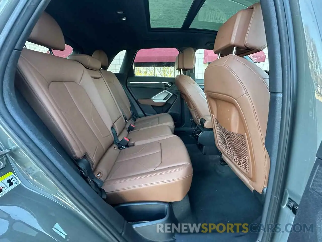 6 fotografías del automóvil dañado WA1AUCF3XM1102363 AUDI Q3 2021