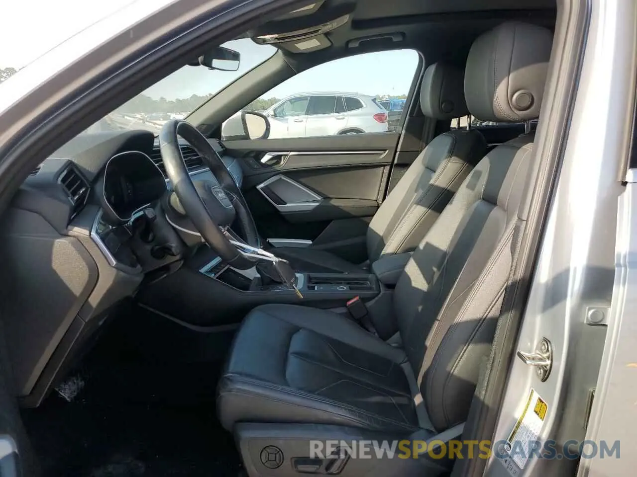 7 fotografías del automóvil dañado WA1AUCF3XM1136920 AUDI Q3 2021