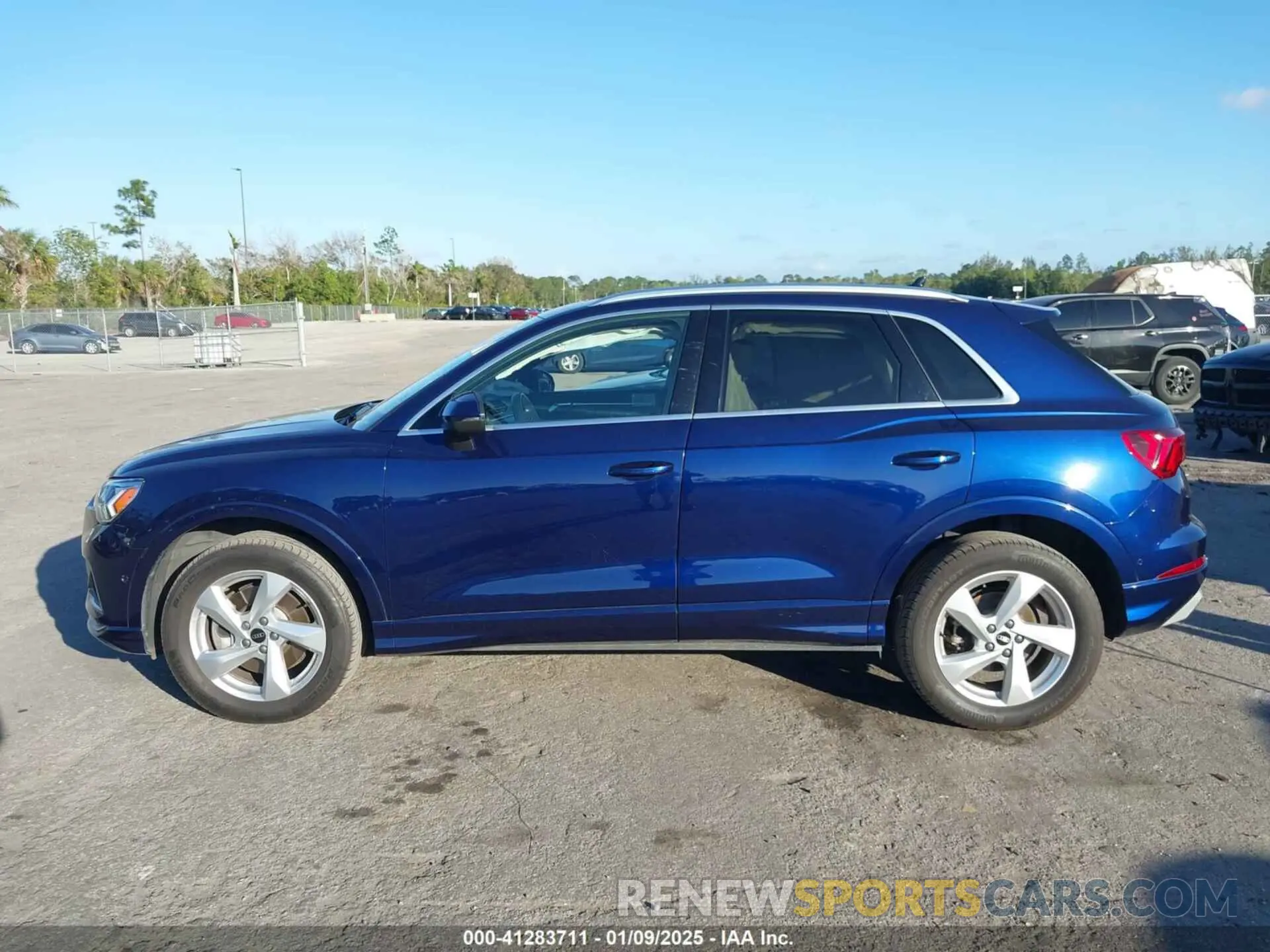 15 fotografías del automóvil dañado WA1BUCF31M1080614 AUDI Q3 2021