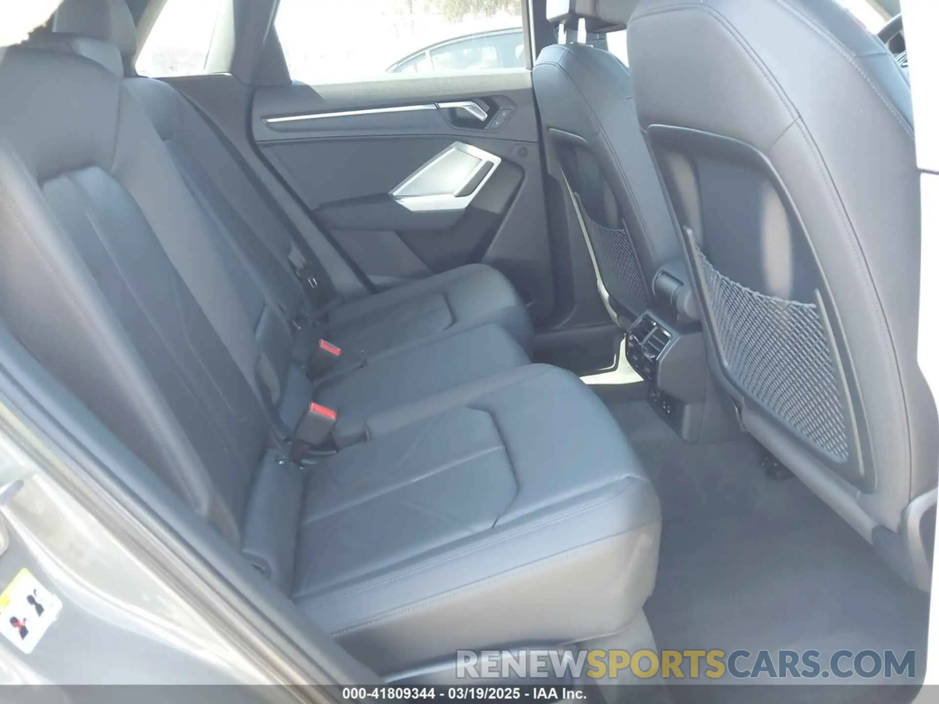 8 fotografías del automóvil dañado WA1DECF30M1034147 AUDI Q3 2021