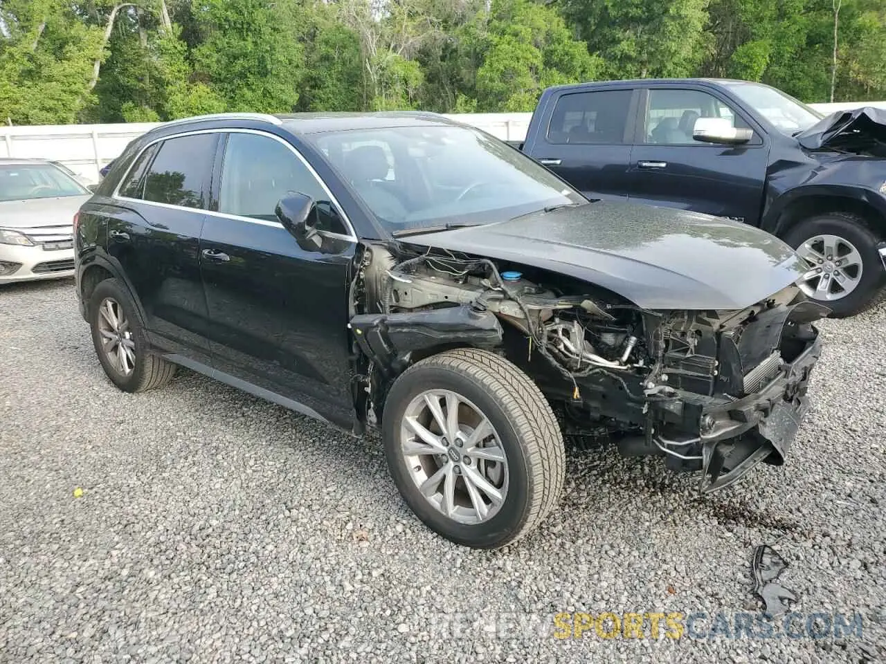 4 fotografías del automóvil dañado WA1DECF31M1014280 AUDI Q3 2021