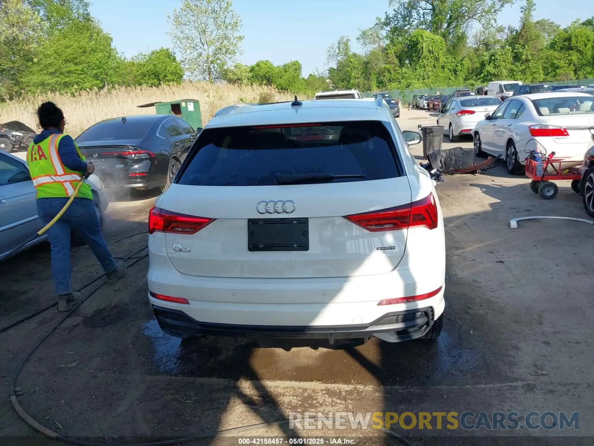 17 fotografías del automóvil dañado WA1DECF31M1037901 AUDI Q3 2021