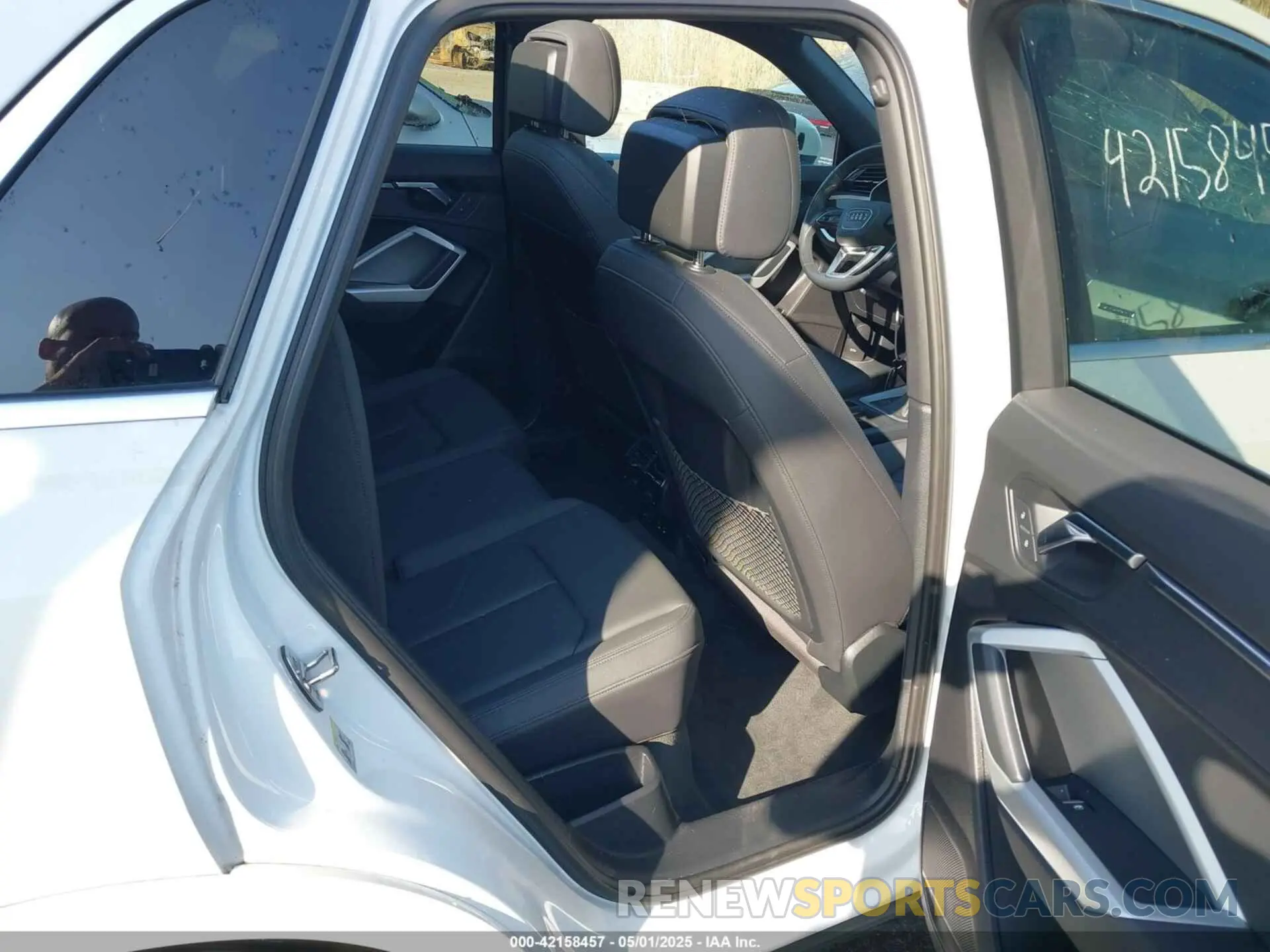 8 fotografías del automóvil dañado WA1DECF31M1037901 AUDI Q3 2021