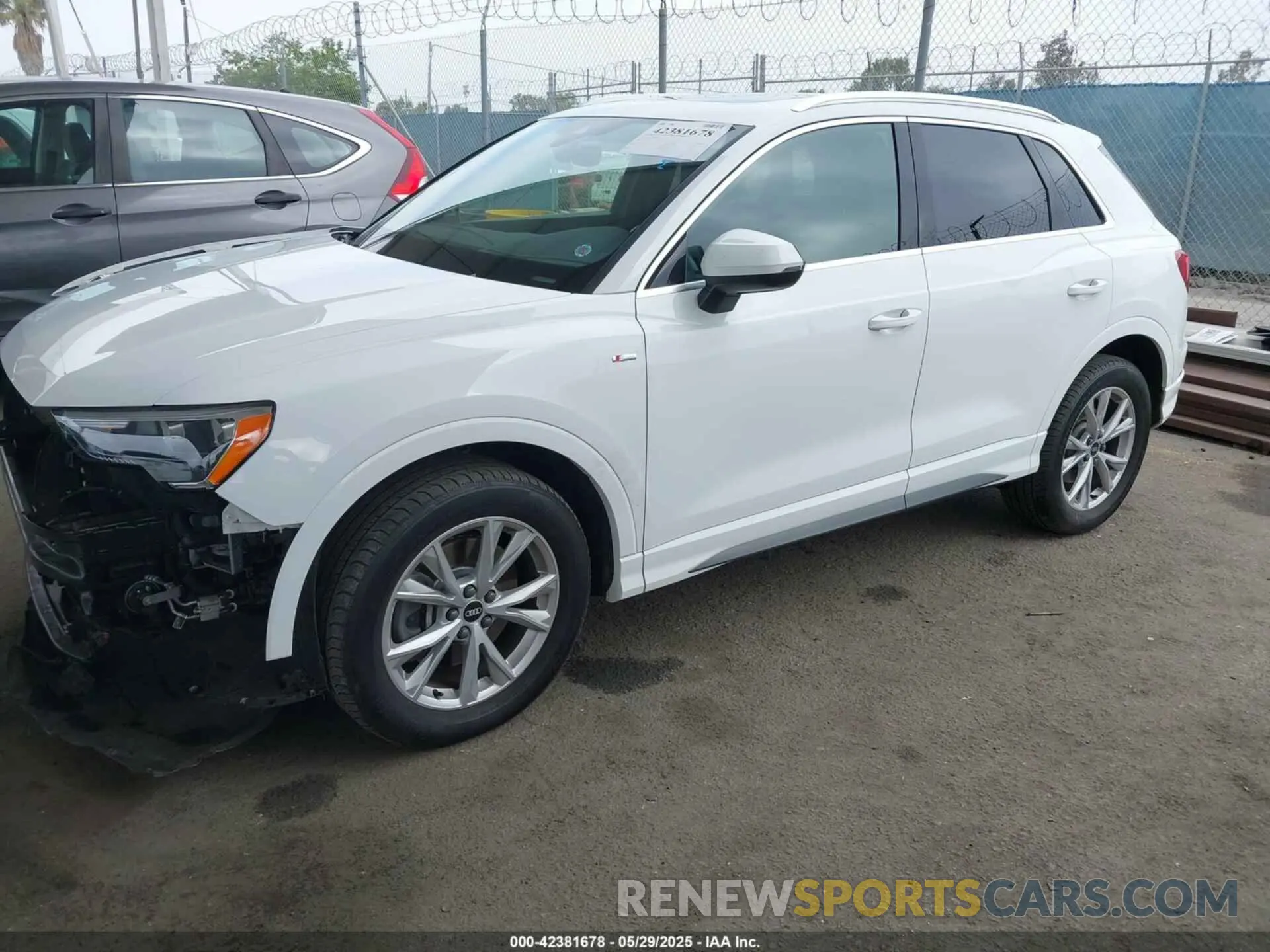 2 fotografías del automóvil dañado WA1DECF31M1074155 AUDI Q3 2021