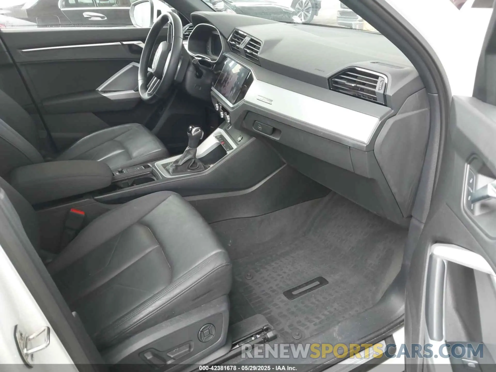 5 fotografías del automóvil dañado WA1DECF31M1074155 AUDI Q3 2021